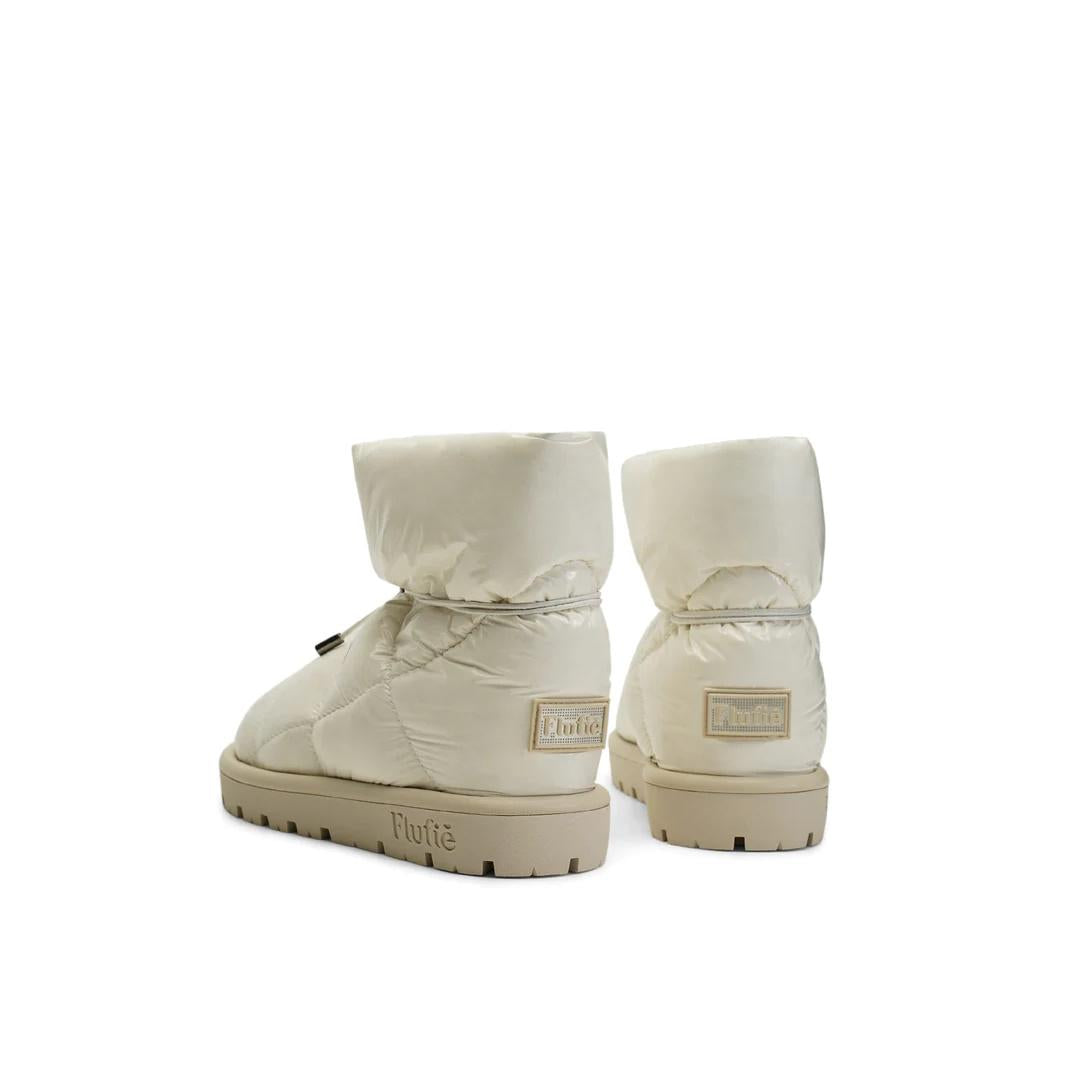 FLUFIè Shiny Ghost White Pillow Boot S03 GHOSTWHITE 